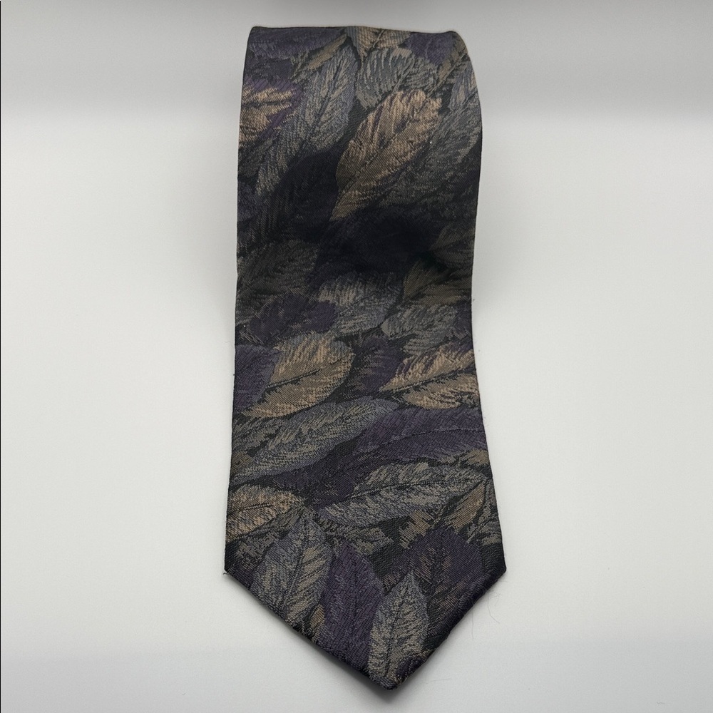 Etienne Aigner Purple,Black & Tan Leaf Pattern Men’s Tie